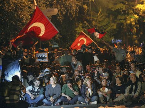 Der Gezi-Park-Protest von 2013: Eine grüne Oase gegen städteplanerische Arroganz und der Aufstieg eines neuen politischen Bewusstseins